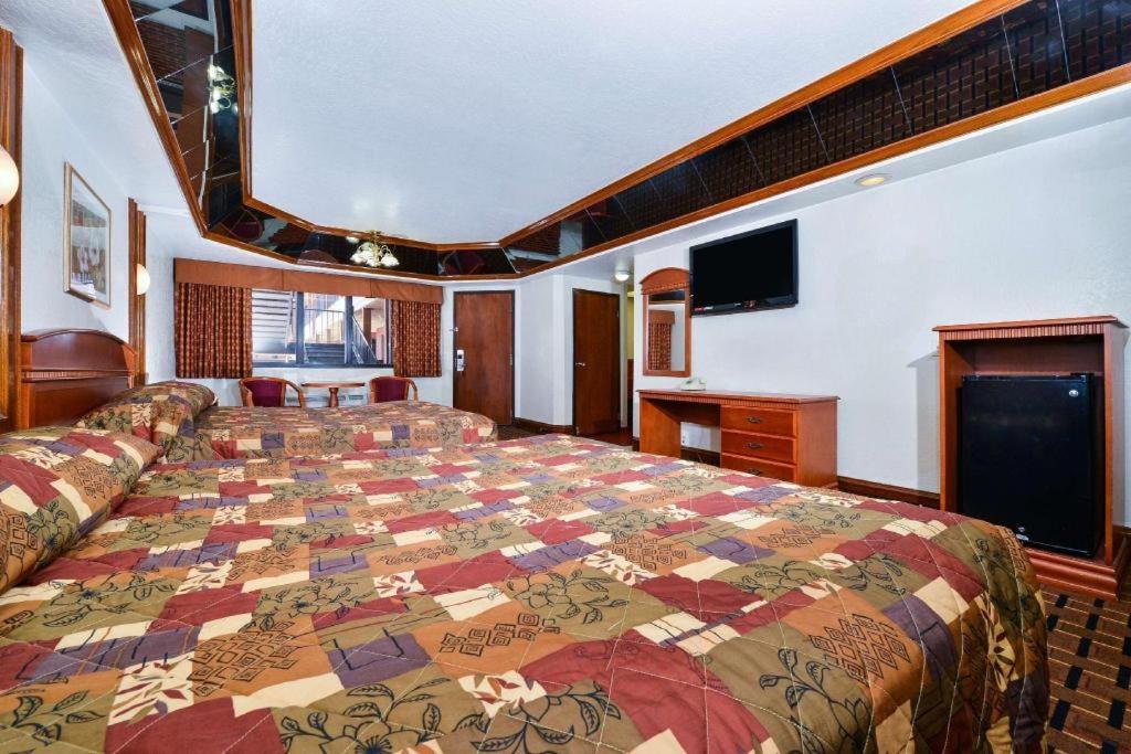 Americas Value & Suites-los Angeles Downtown/s.w. Motel *