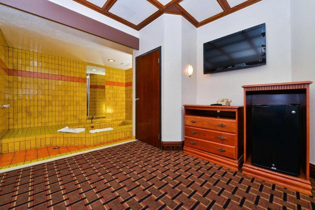 Americas Value & Suites-los Angeles Downtown/s.w. Motel *