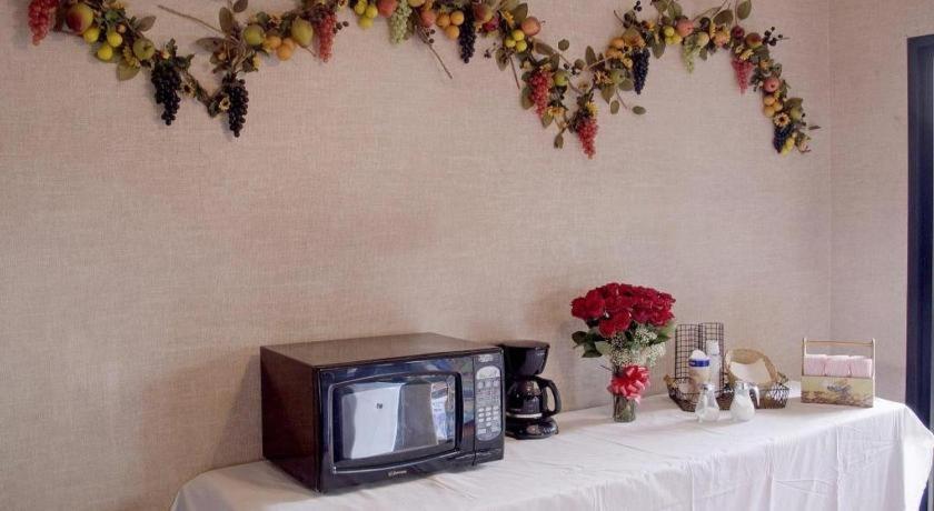 Americas Value & Suites-los Angeles Downtown/s.w. Motel *