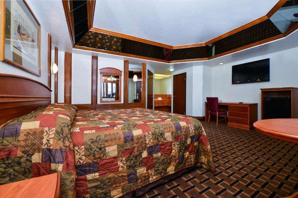 Americas Value & Suites-los Angeles Downtown/s.w. Motel