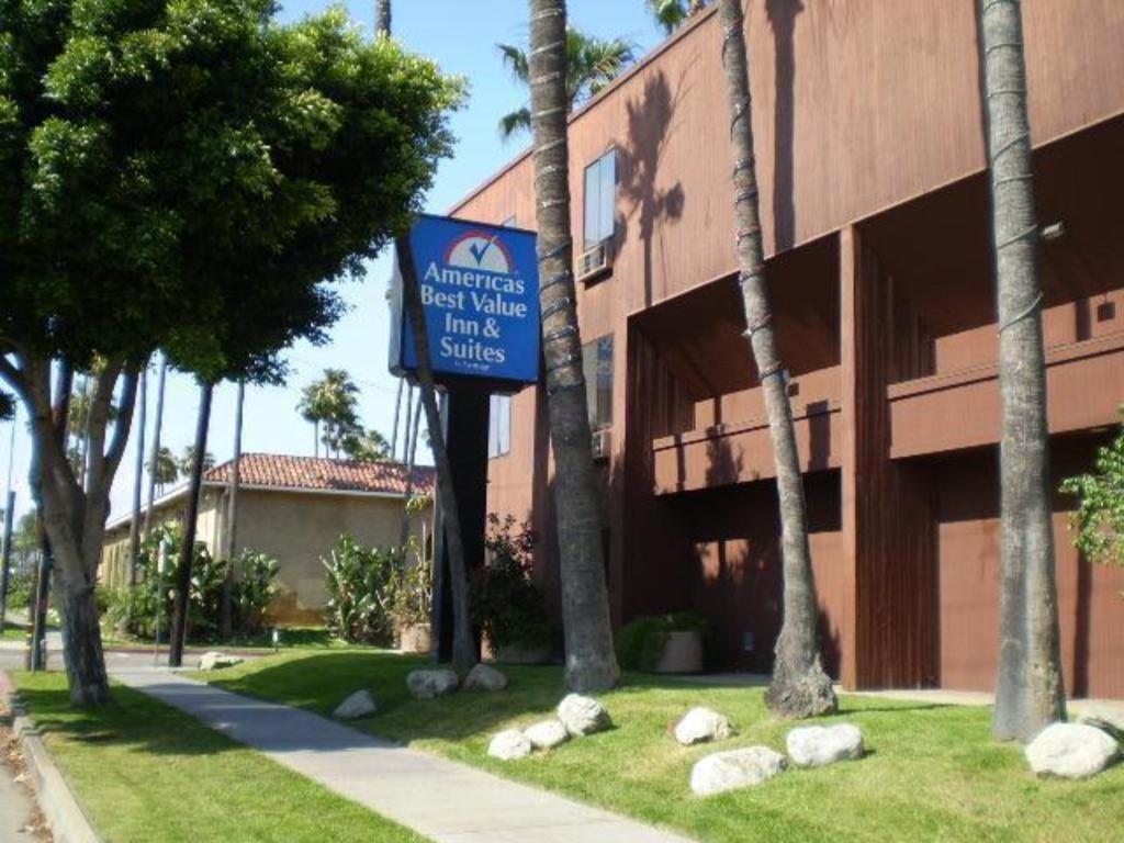 Americas Value & Angeles Downtown Sw *